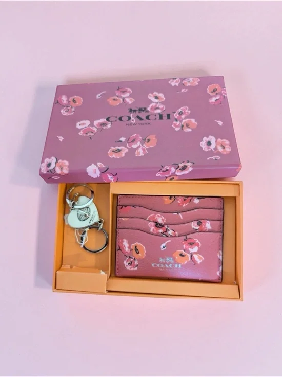 Coach Boxed Card Case and Valet Keyring Gift Set in Floral Poppy NIB - Picture 1 of 6